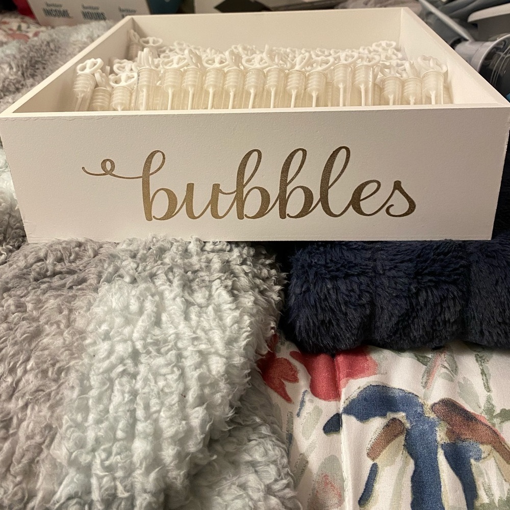✨MOVING SALE✨ Bubble Set for Wedding/Baby Shower